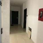 Апартаменты Ferit's Near Myslym Shyri Тирана