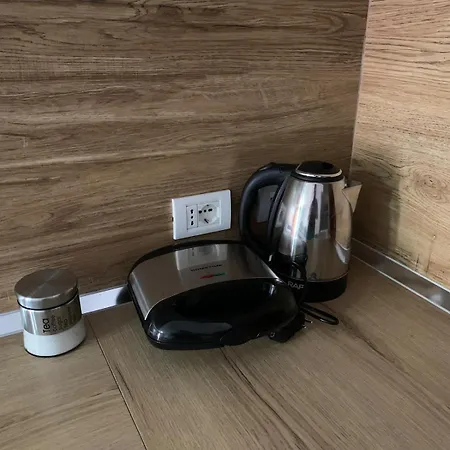 Ferit's Near Myslym Shyri * ティラナ