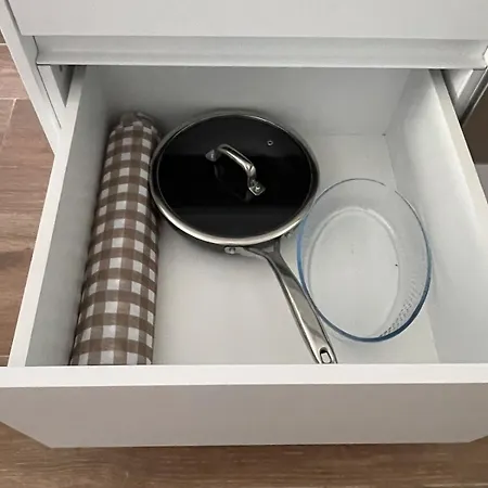 Ferit's Near Myslym Shyri Lägenhet *