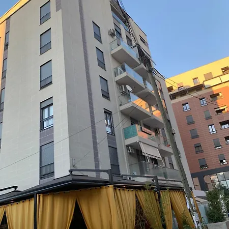 Appartamento Ferit'S Property Near Myslym Shyri Tirana