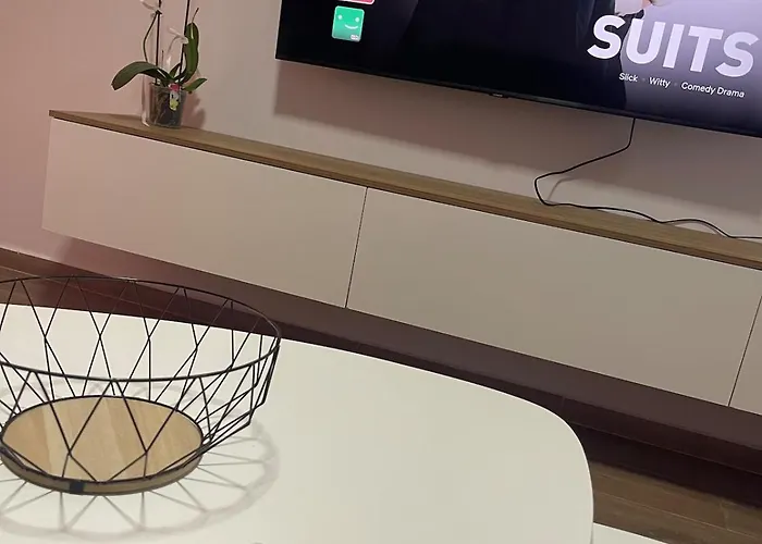 Ferit's Near Myslym Shyri 公寓 *